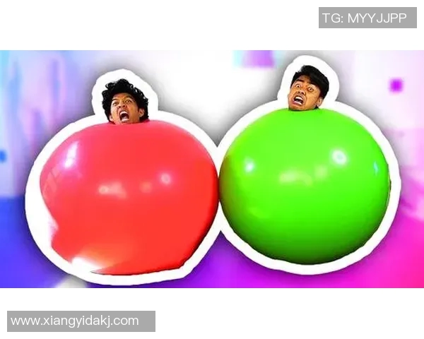 足球明星倒水事件对比分析：从场上冷静到场外失控的背后心理探究